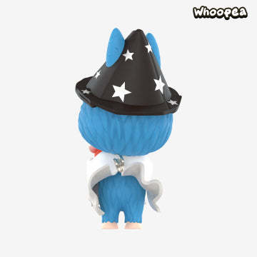 LABUBU Trick-or-Treater Figure
